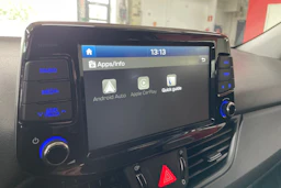 Valkoinen Hyundai i30 Hatchback 2020 kuva 20.