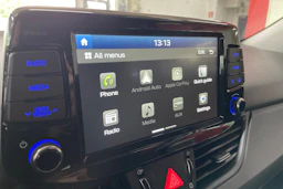 Valkoinen Hyundai i30 Hatchback 2020 kuva 21.