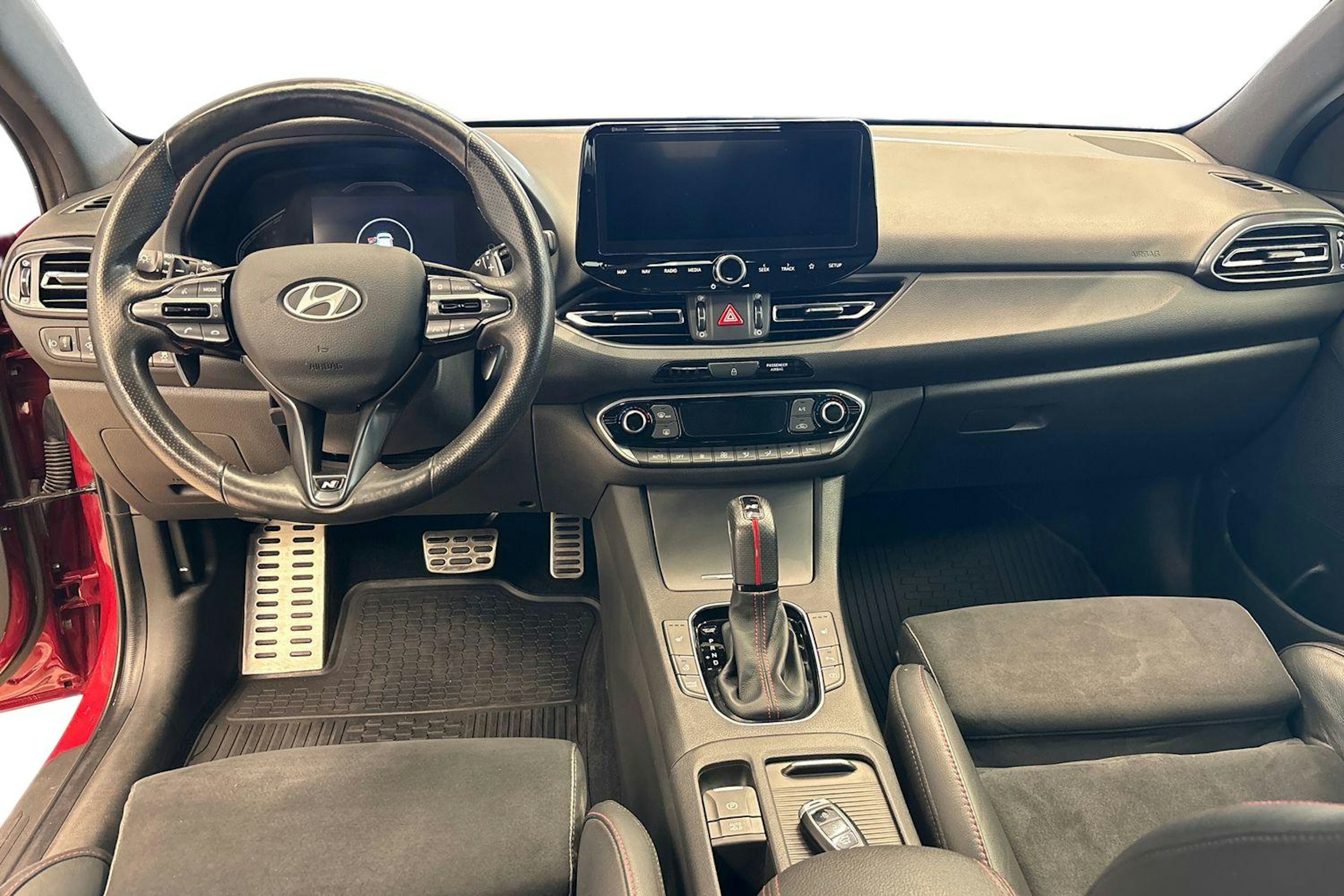 Punainen Hyundai i30 Hatchback 2021 kuva 7.