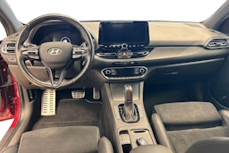 Punainen Hyundai i30 Hatchback 2021 kuva 7.