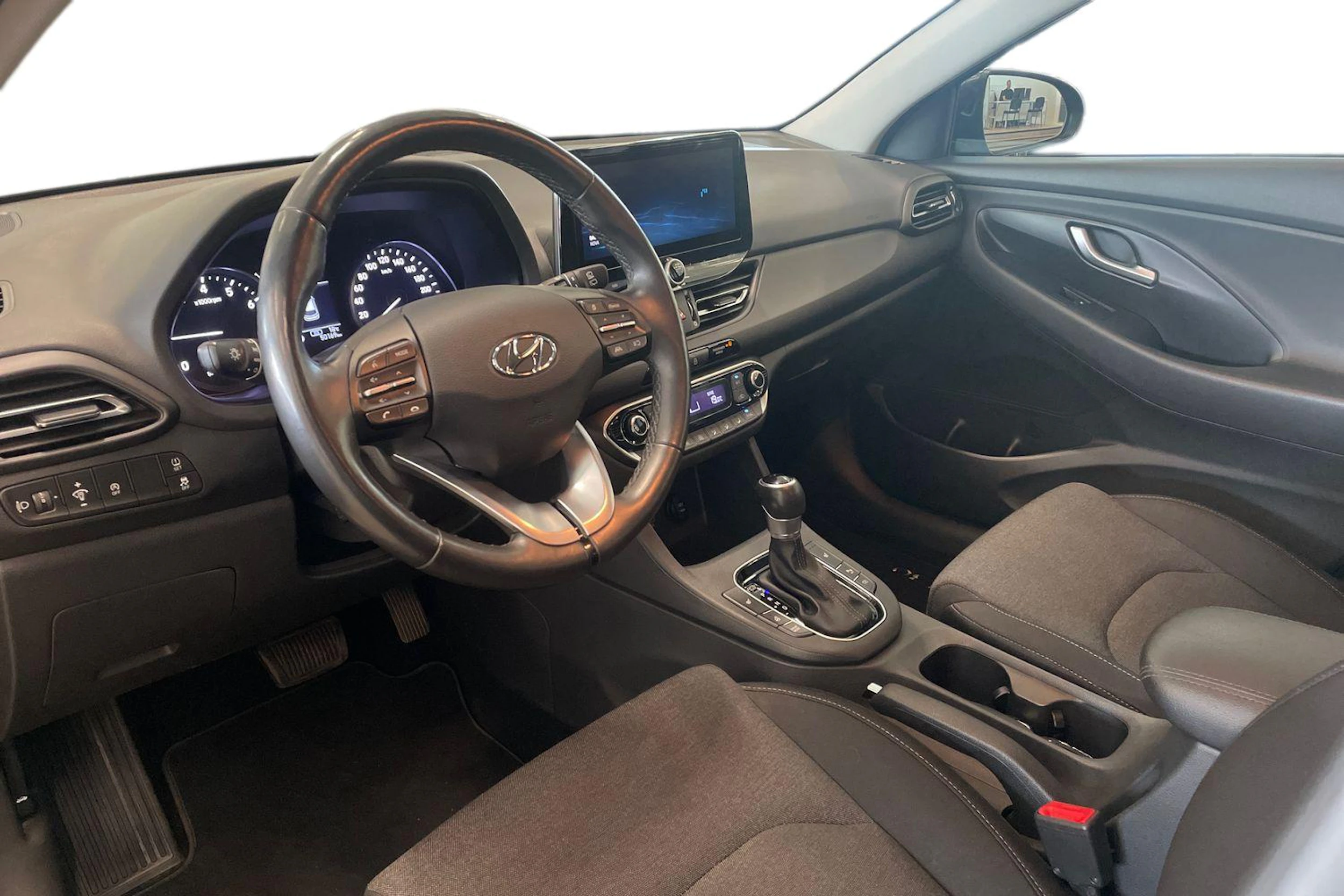 harmaa Hyundai i30 2021 kuva 8.