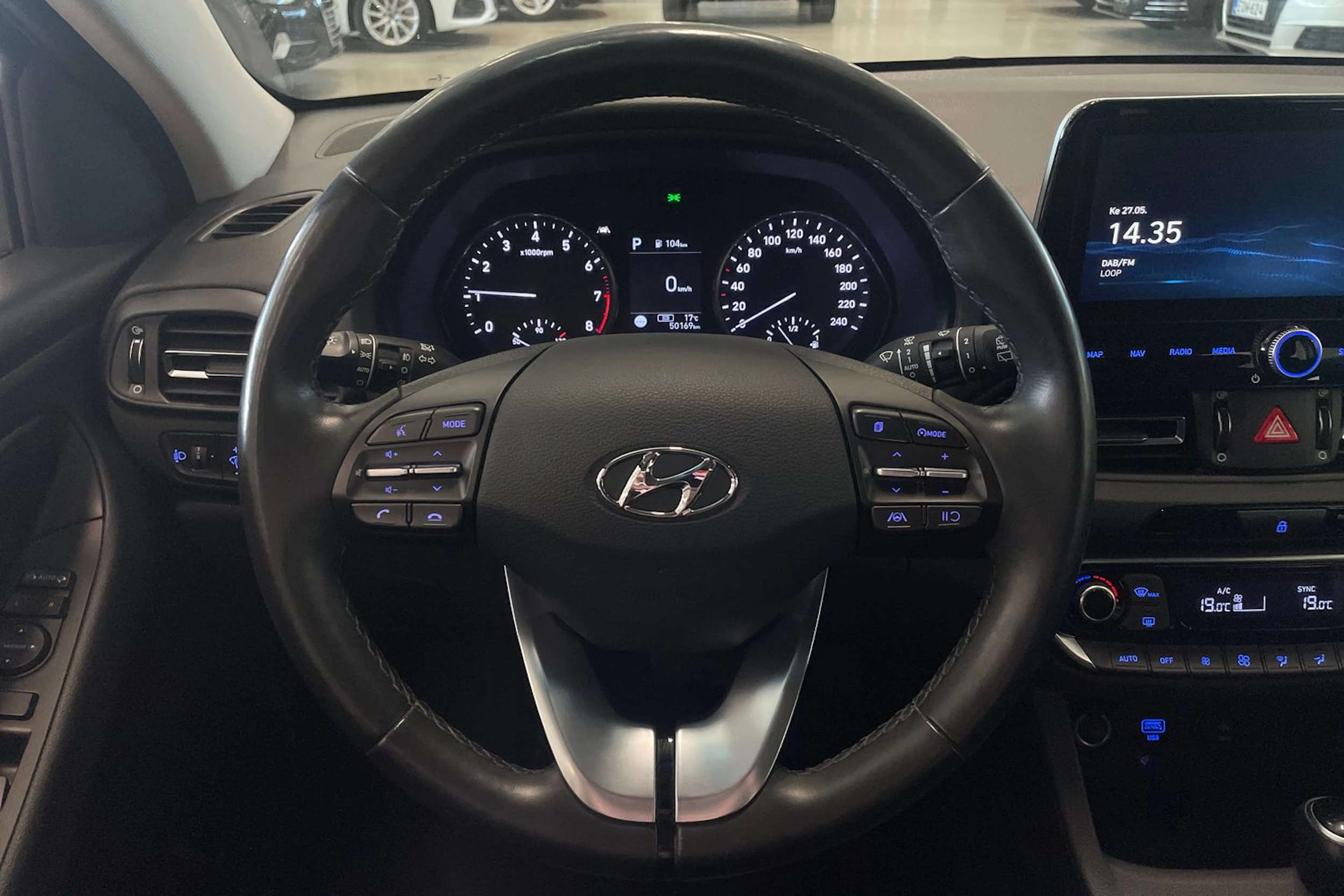 harmaa Hyundai i30 2021 kuva 15.