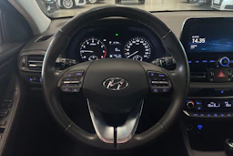 harmaa Hyundai i30 2021 kuva 15.