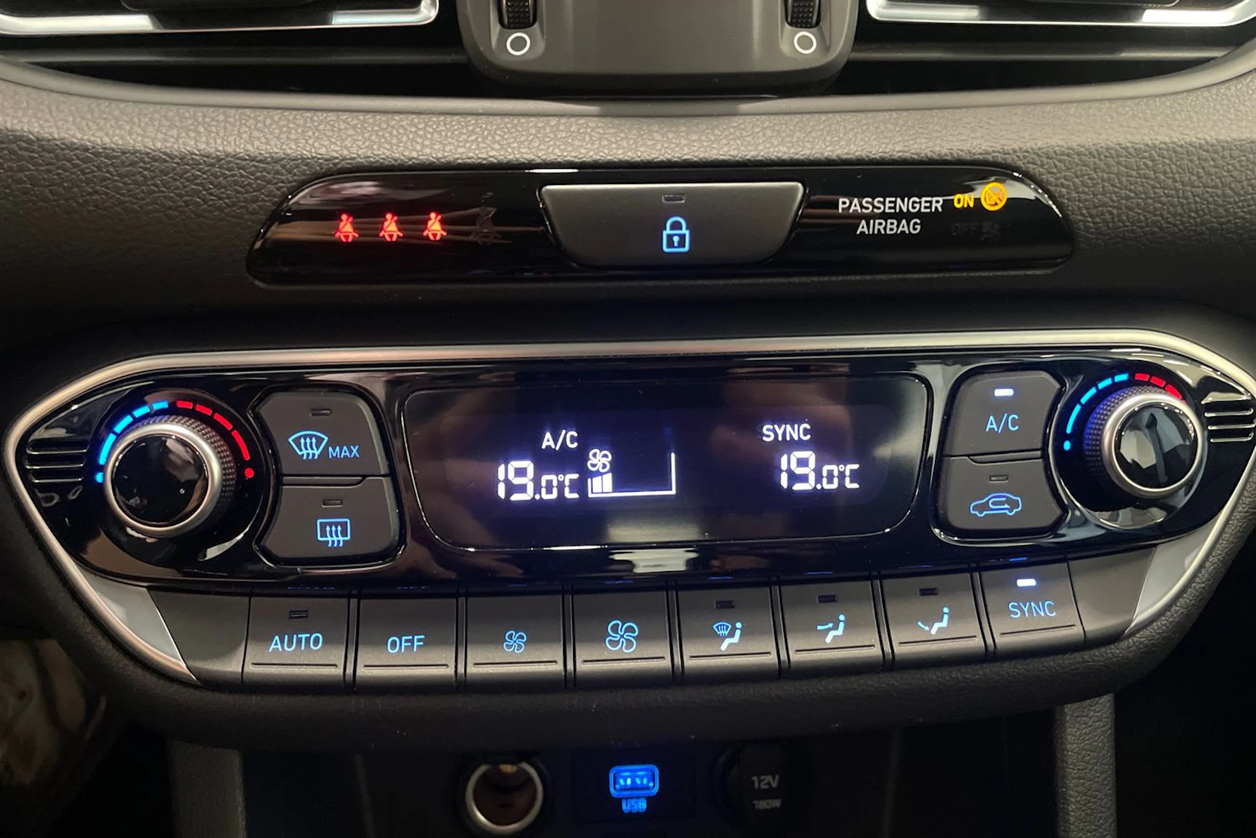 harmaa Hyundai i30 2021 kuva 29.
