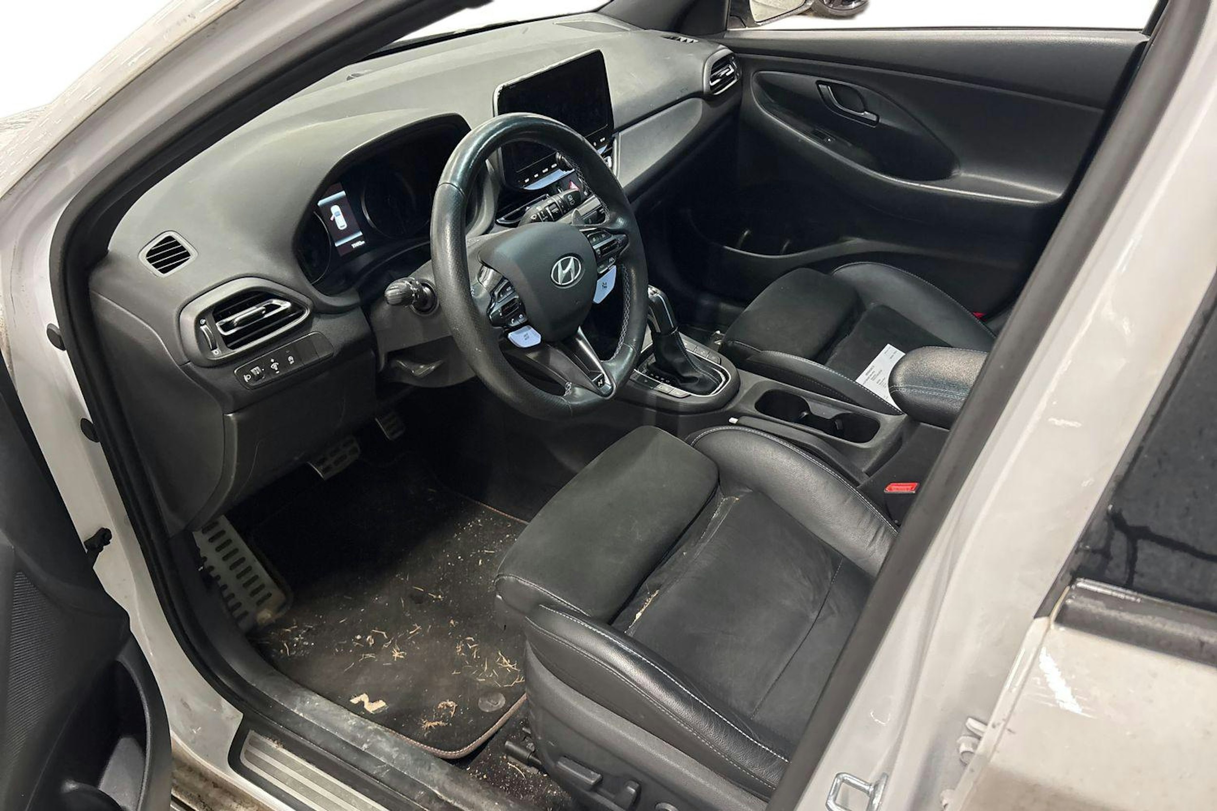 valkoinen Hyundai i30 N 2021 kuva 3.