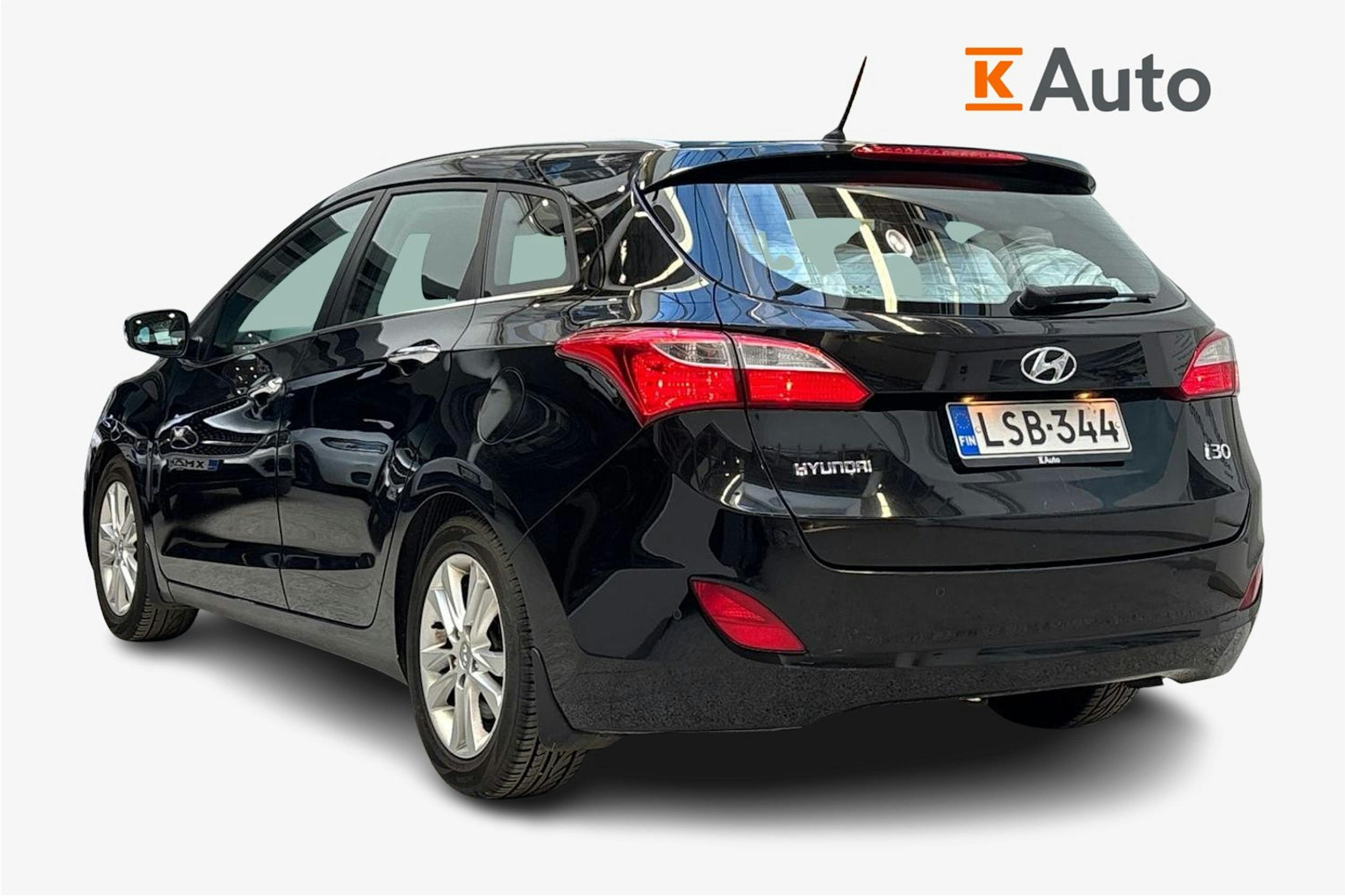 musta Hyundai i30 Wagon 2014 kuva 2.