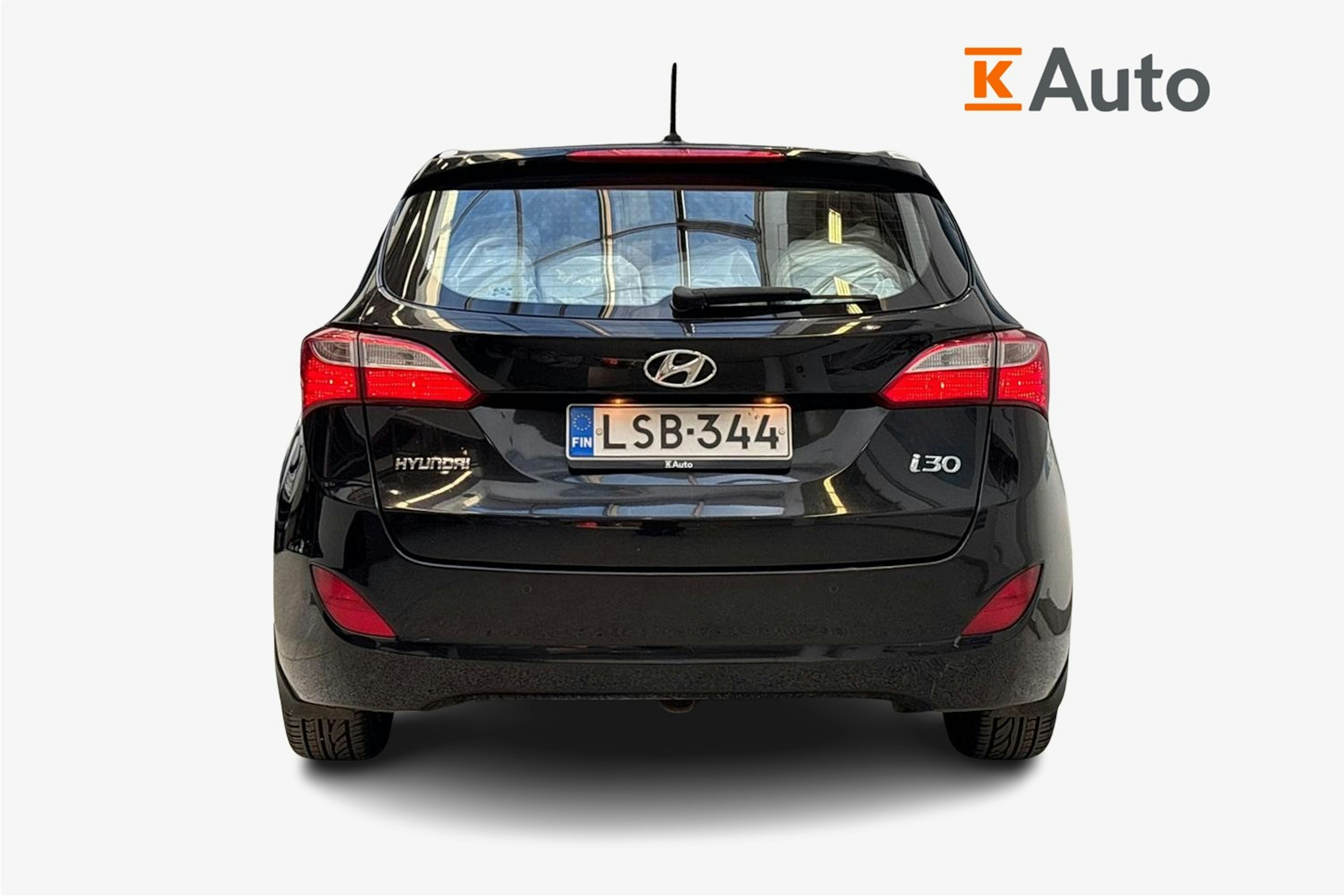 musta Hyundai i30 Wagon 2014 kuva 3.