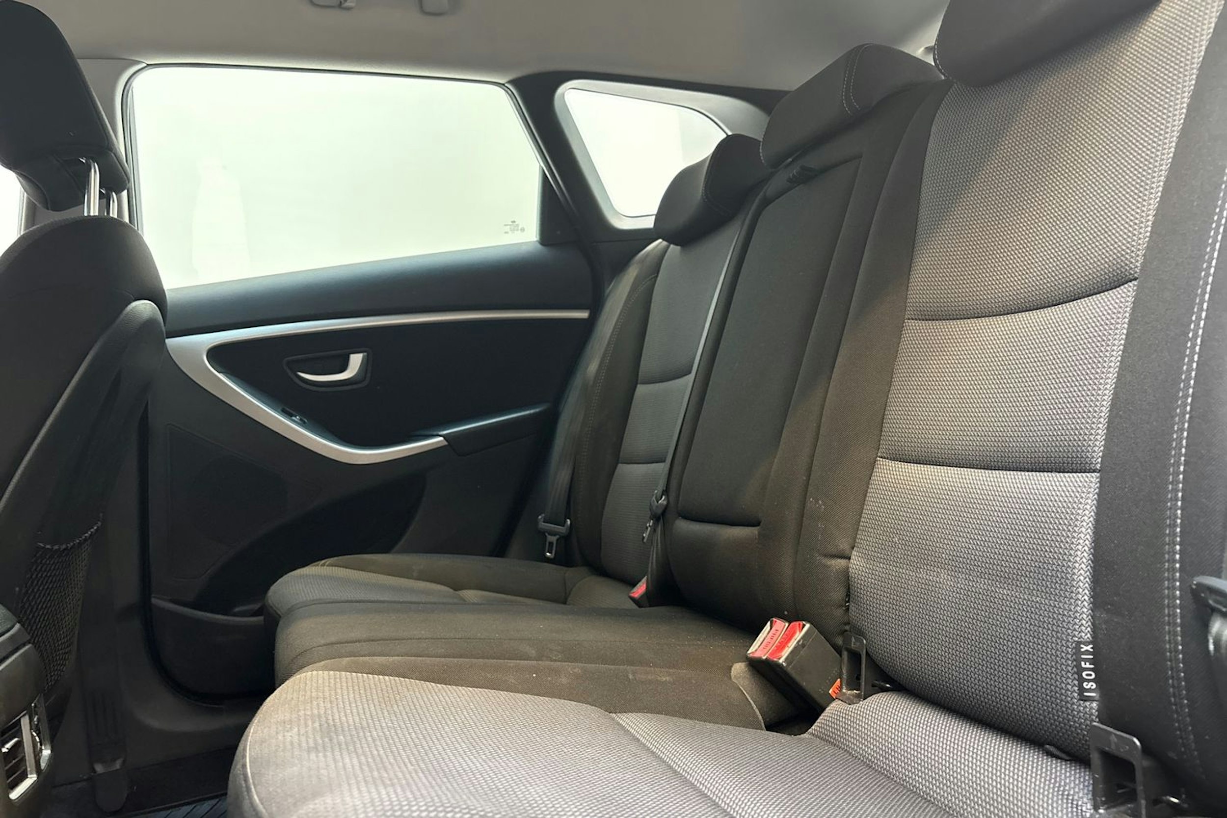 musta Hyundai i30 Wagon 2014 kuva 8.