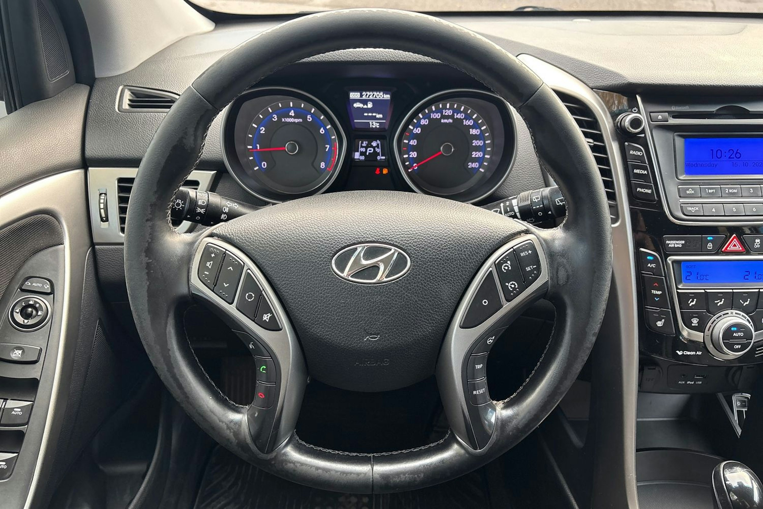 musta Hyundai i30 Wagon 2014 kuva 14.