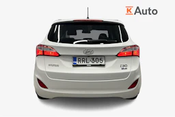 Valkoinen Hyundai i30 Wagon 2014 kuva 3.