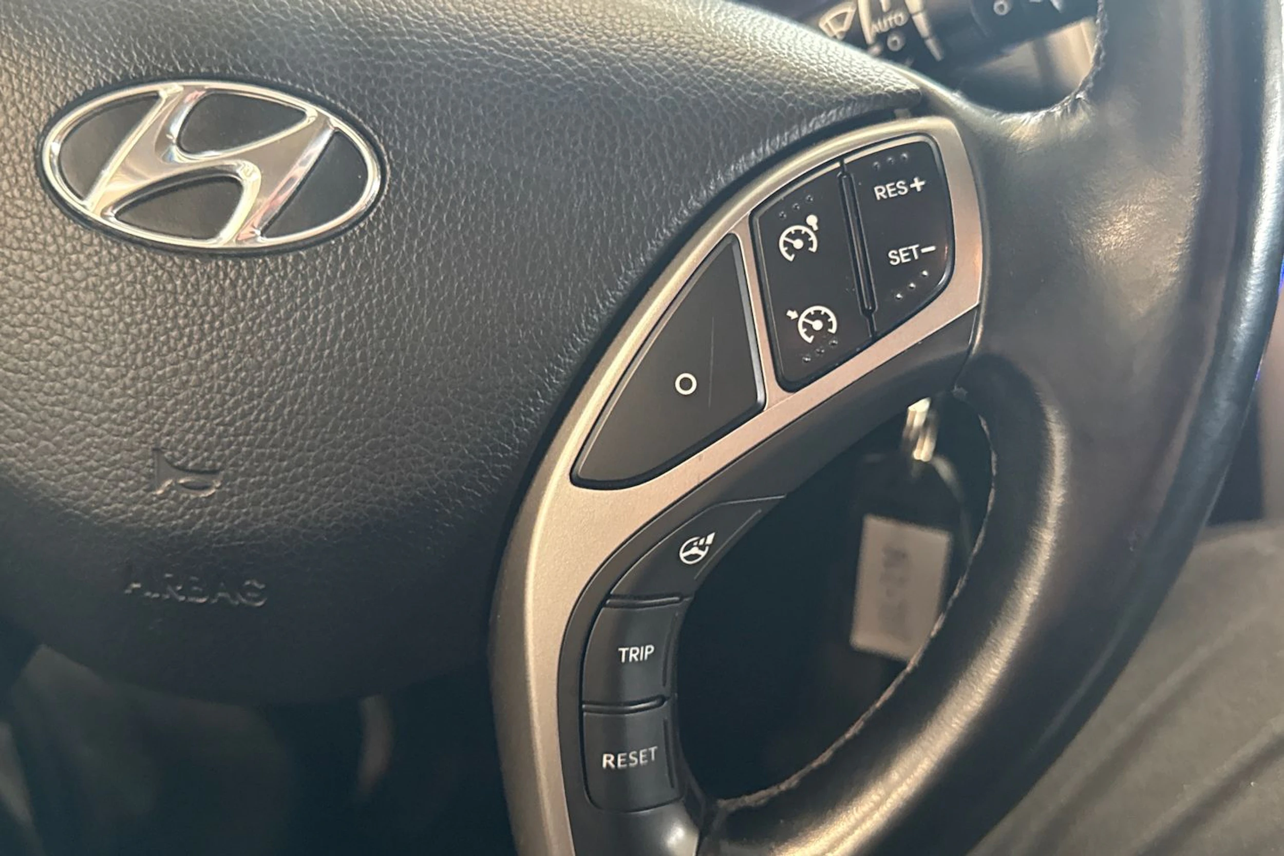 Valkoinen Hyundai i30 Wagon 2015 kuva 16.