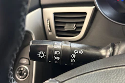 Valkoinen Hyundai i30 Wagon 2015 kuva 19.