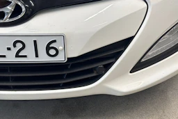 Valkoinen Hyundai i30 Wagon 2015 kuva 28.