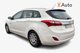valkoinen Hyundai i30 Wagon 2015 kuva 2.