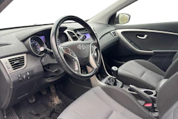 valkoinen Hyundai i30 Wagon 2015 kuva 3.