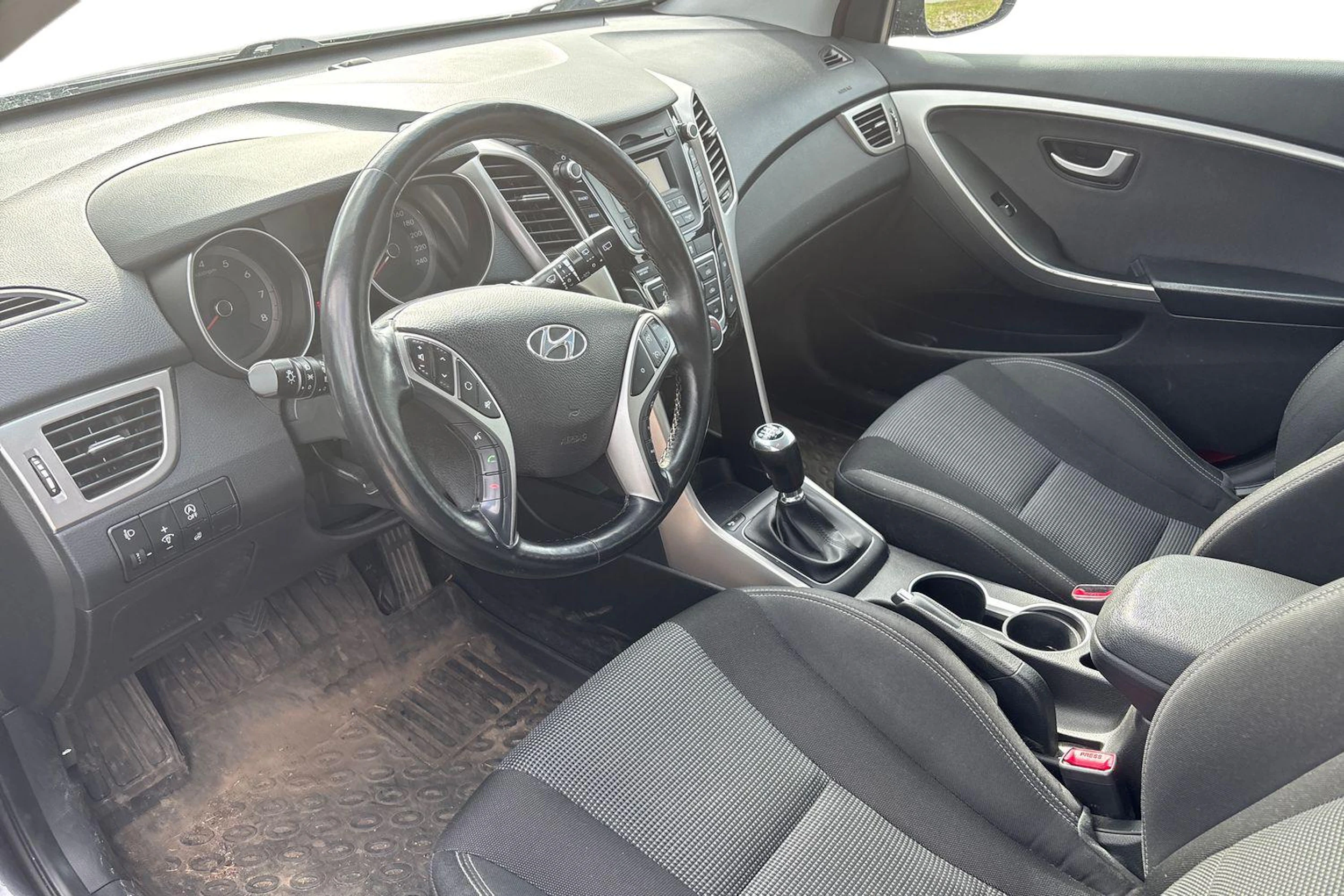 met. harmaa Hyundai i30 Wagon 2016 kuva 3.