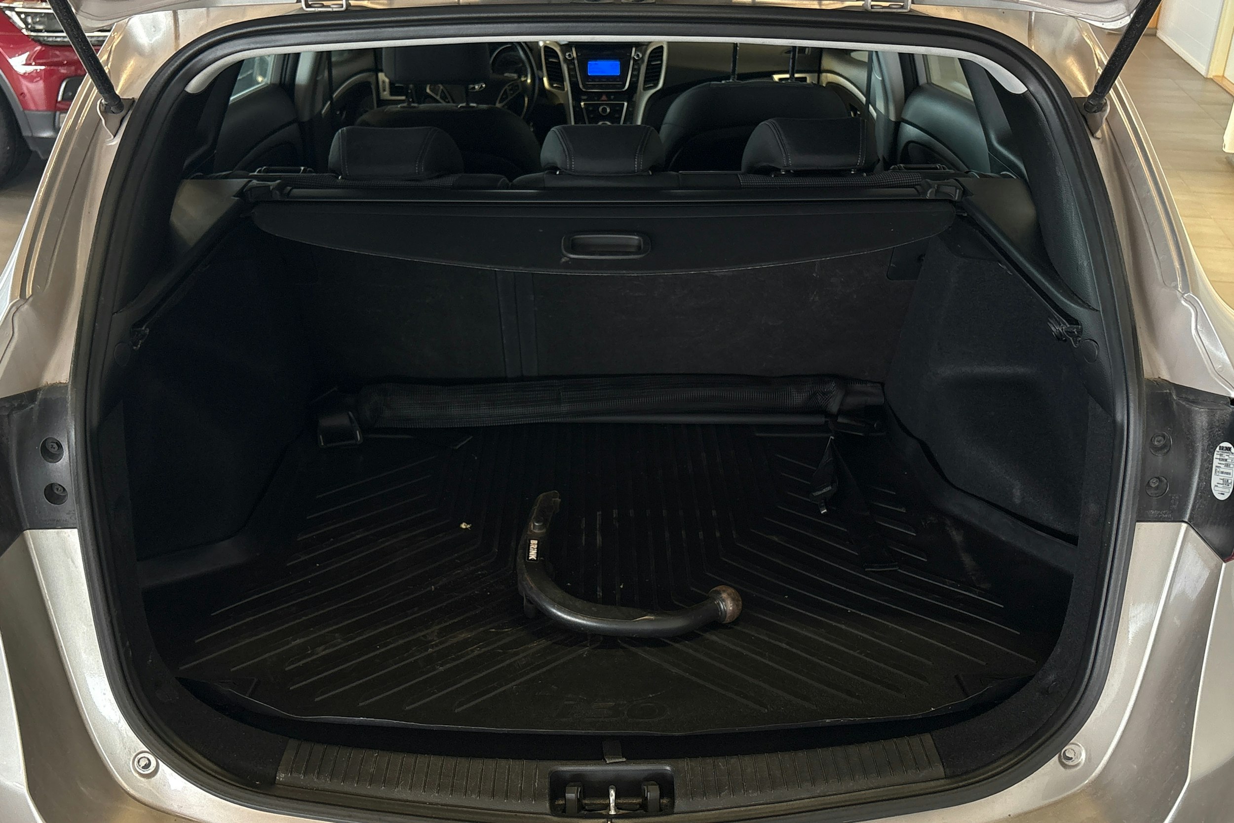 ruskea (beige) Hyundai i30 Wagon 2016 kuva 25.