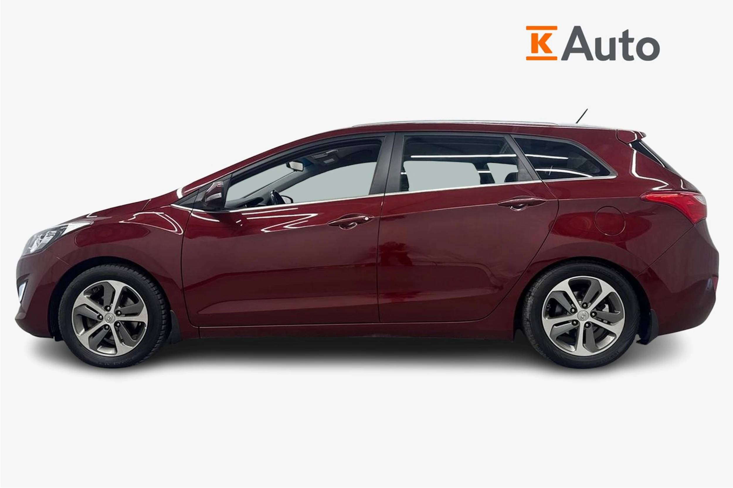 punainen Hyundai i30 Wagon 2016 kuva 7.