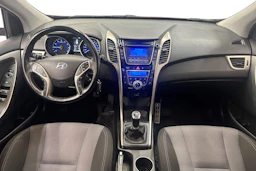 punainen Hyundai i30 Wagon 2016 kuva 9.