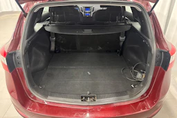punainen Hyundai i30 Wagon 2016 kuva 17.