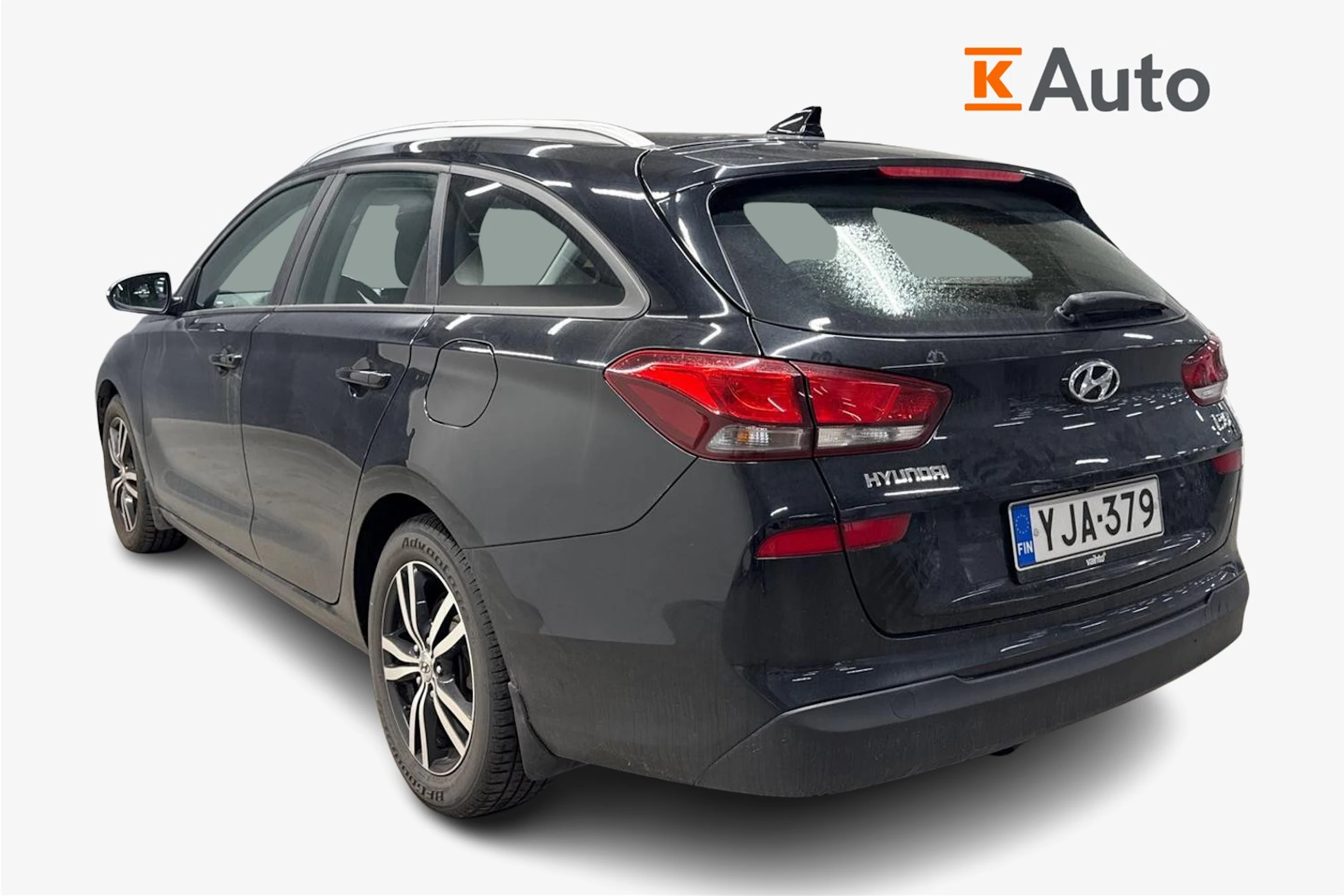 musta Hyundai i30 Wagon 2018 kuva 2.