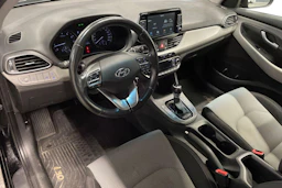 musta Hyundai i30 Wagon 2019 kuva 6.