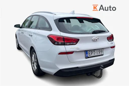 Valkoinen Hyundai i30 Wagon 2019 kuva 2.