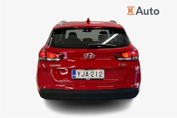 punainen Hyundai i30 Wagon 2019 kuva 3.