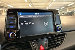 punainen Hyundai i30 Wagon 2019 kuva 20.