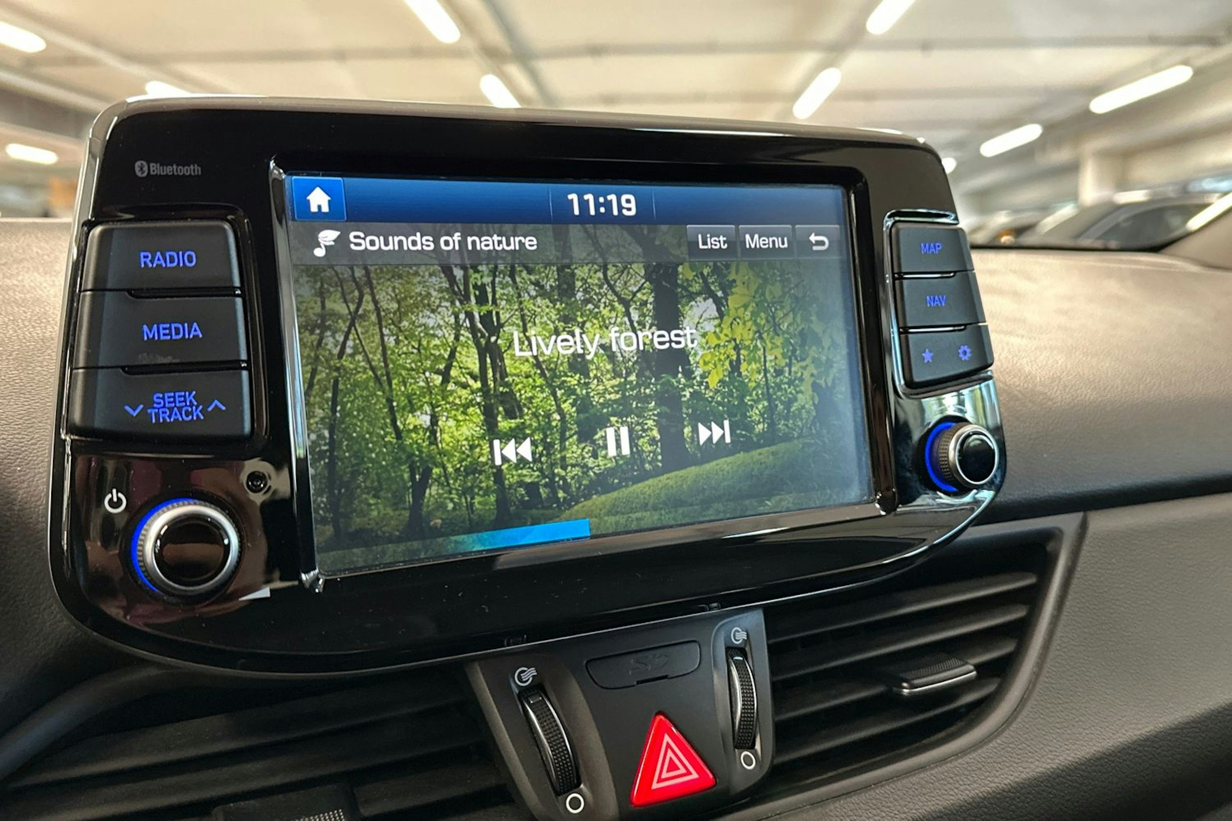 punainen Hyundai i30 Wagon 2019 kuva 22.