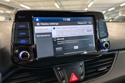 punainen Hyundai i30 Wagon 2019 kuva 27.