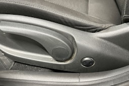 punainen Hyundai i30 Wagon 2019 kuva 34.
