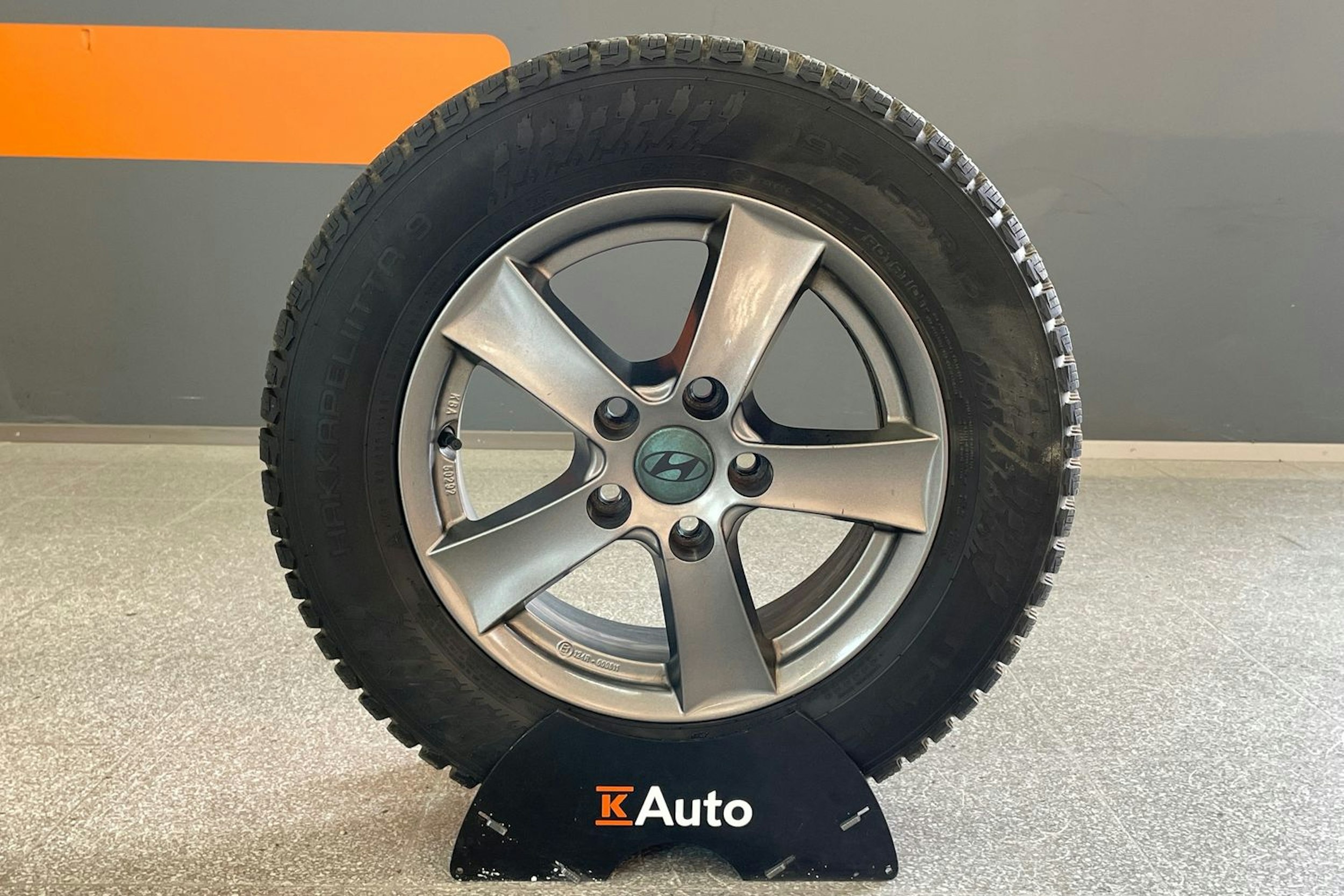 punainen Hyundai i30 Wagon 2019 kuva 13.