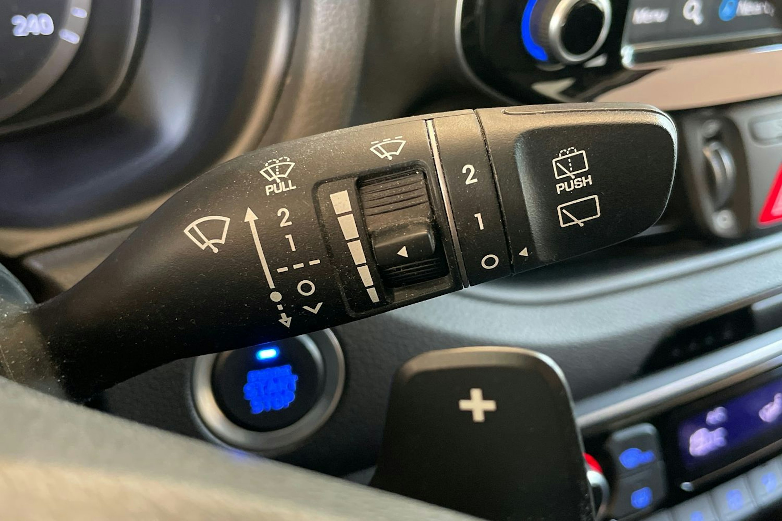 punainen Hyundai i30 Wagon 2019 kuva 20.
