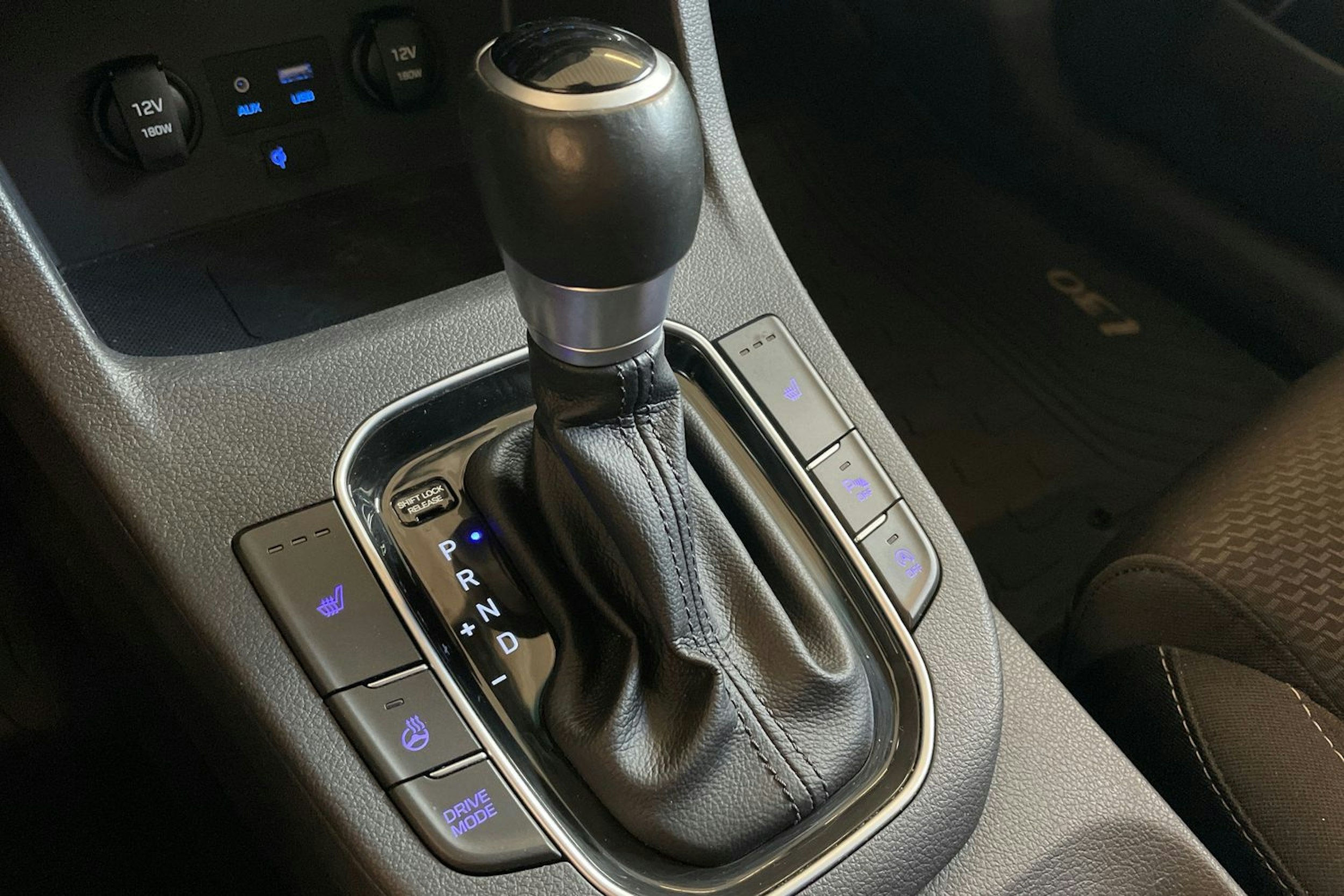 punainen Hyundai i30 Wagon 2019 kuva 22.