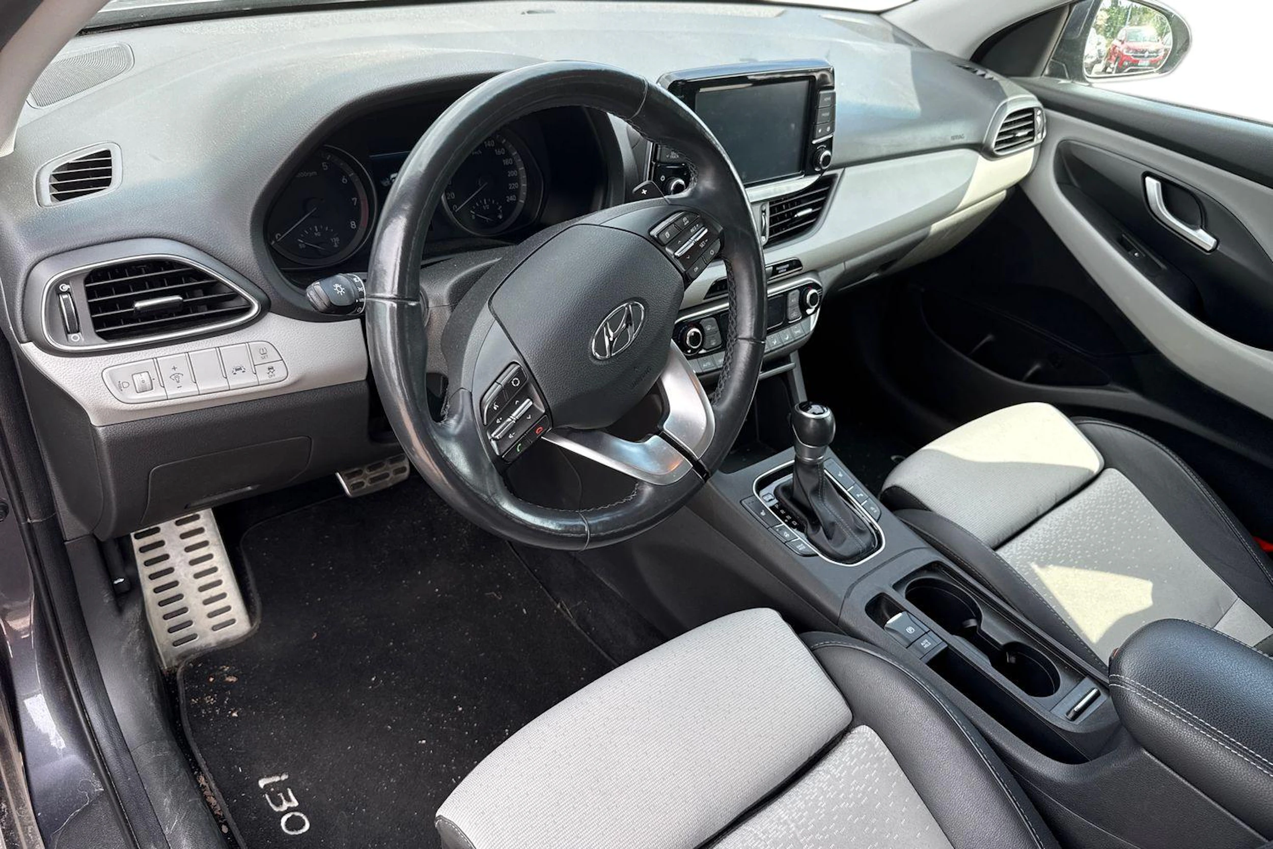harmaa Hyundai i30 Wagon 2020 kuva 3.