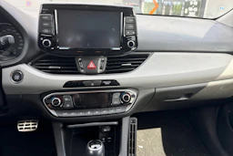 harmaa Hyundai i30 Wagon 2020 kuva 4.