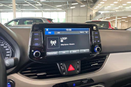harmaa Hyundai i30 Wagon 2020 kuva 17.