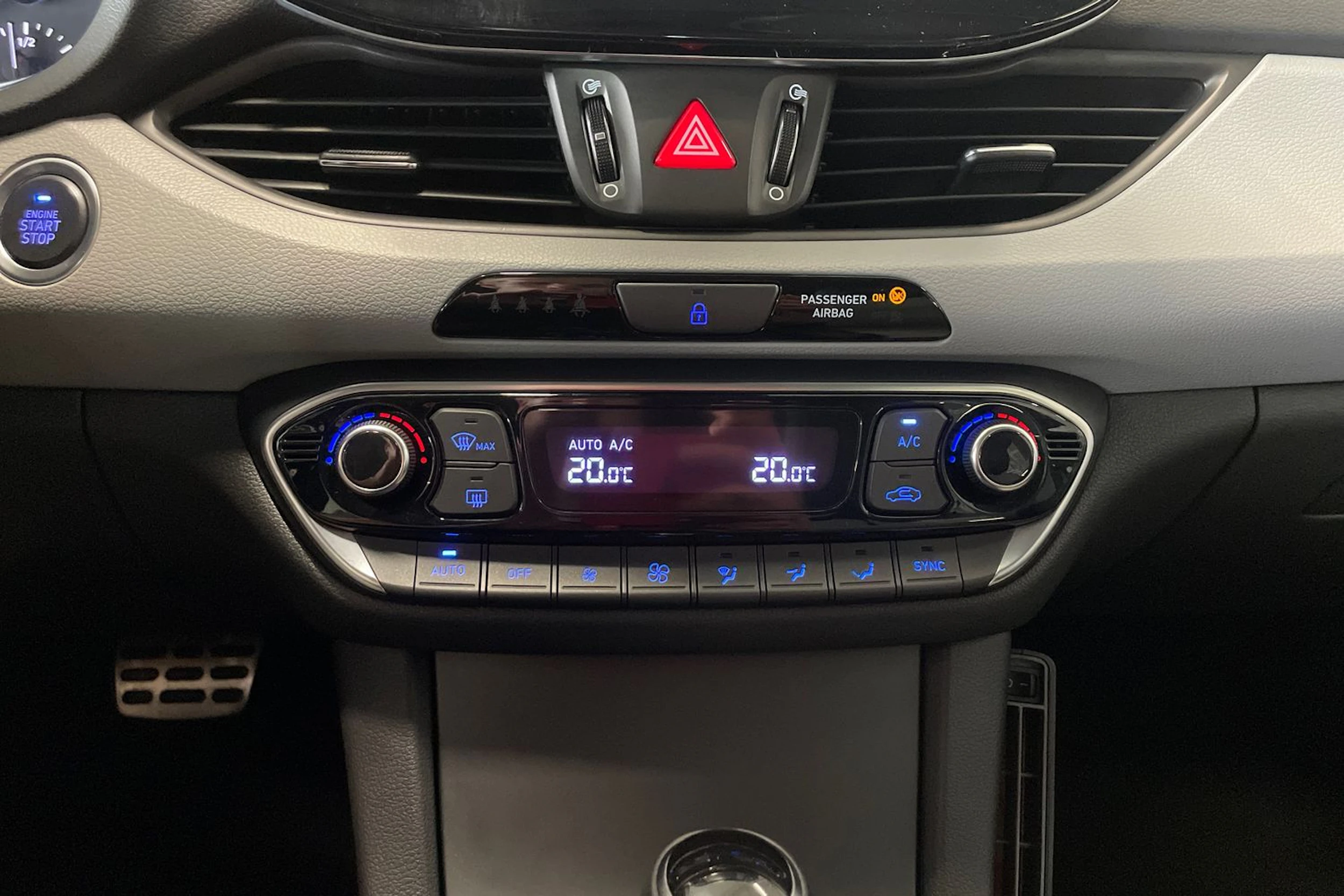 harmaa Hyundai i30 Wagon 2020 kuva 21.