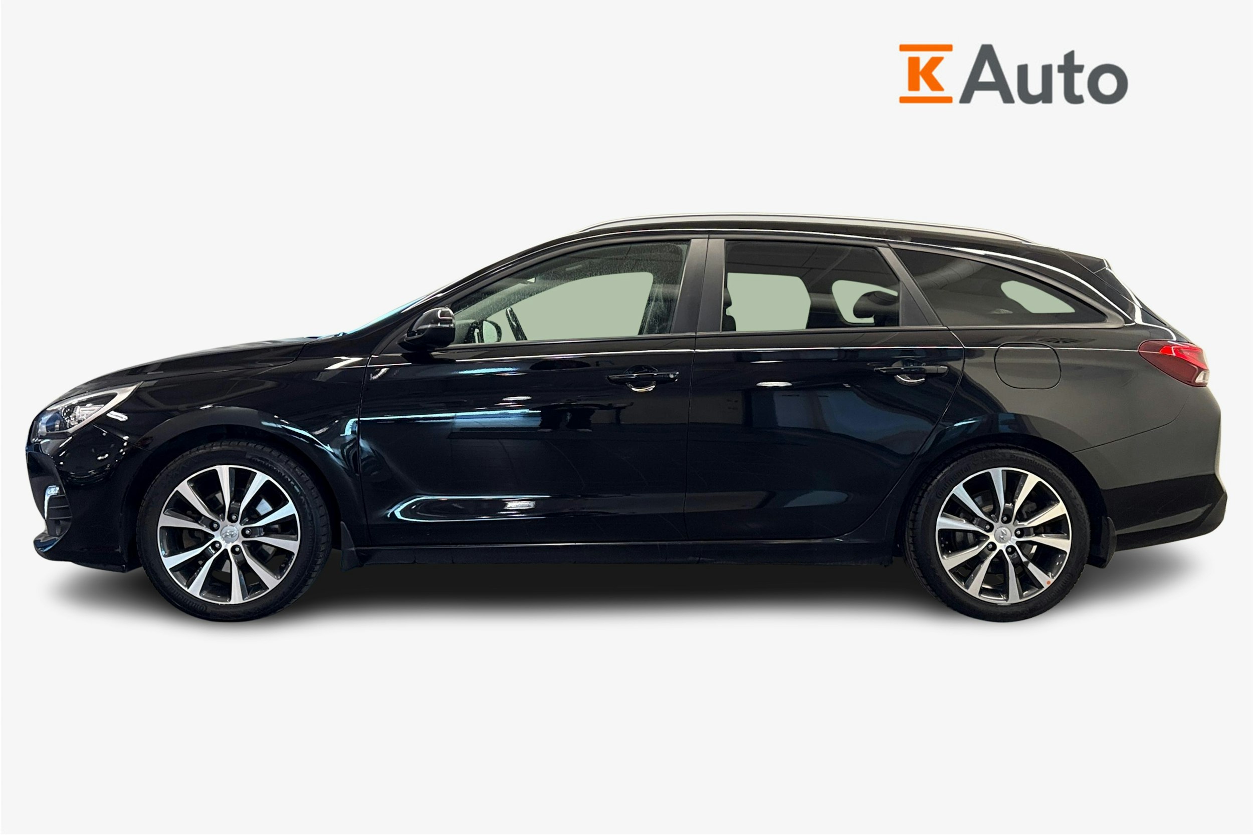 Musta Hyundai i30 Wagon 2020 kuva 6.