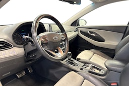 Musta Hyundai i30 Wagon 2020 kuva 7.