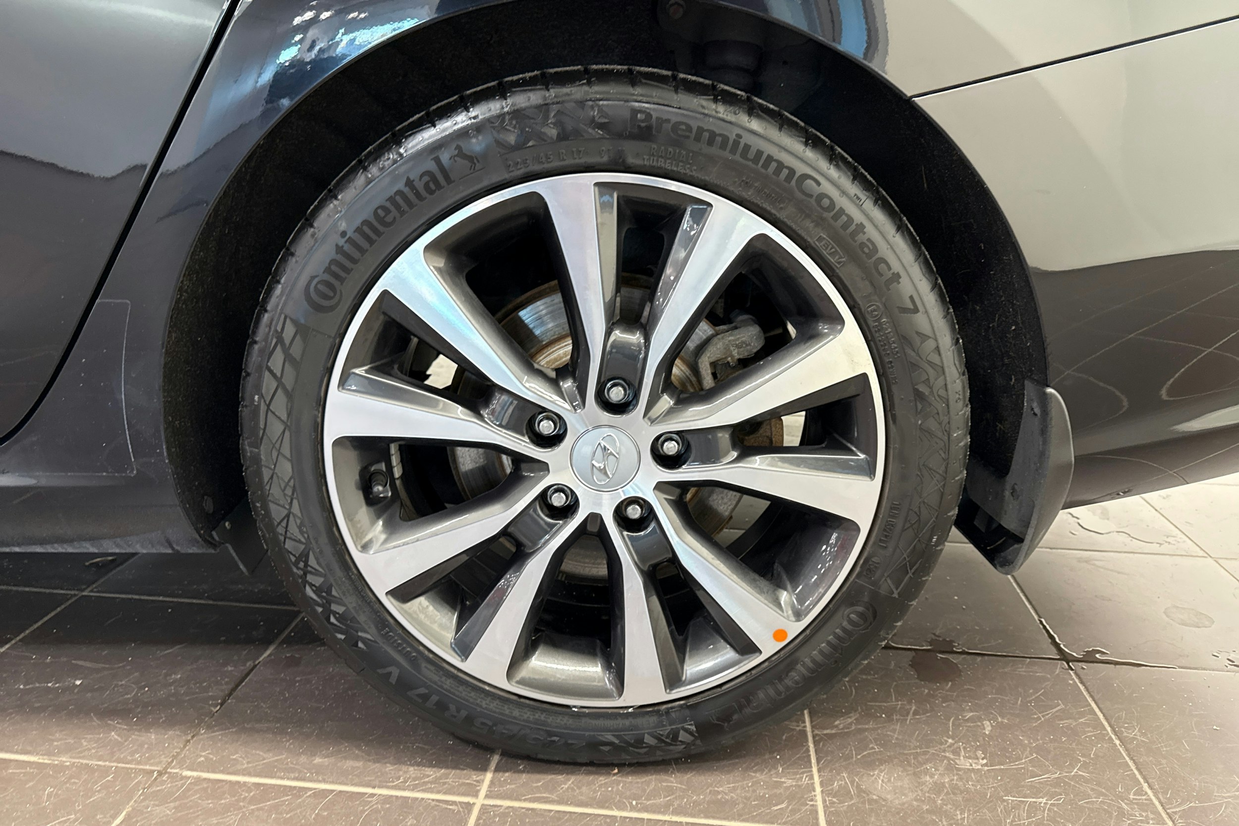 Musta Hyundai i30 Wagon 2020 kuva 11.