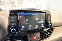 Musta Hyundai i30 Wagon 2020 kuva 21.