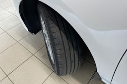 valkoinen Hyundai i30 Wagon 2020 kuva 13.