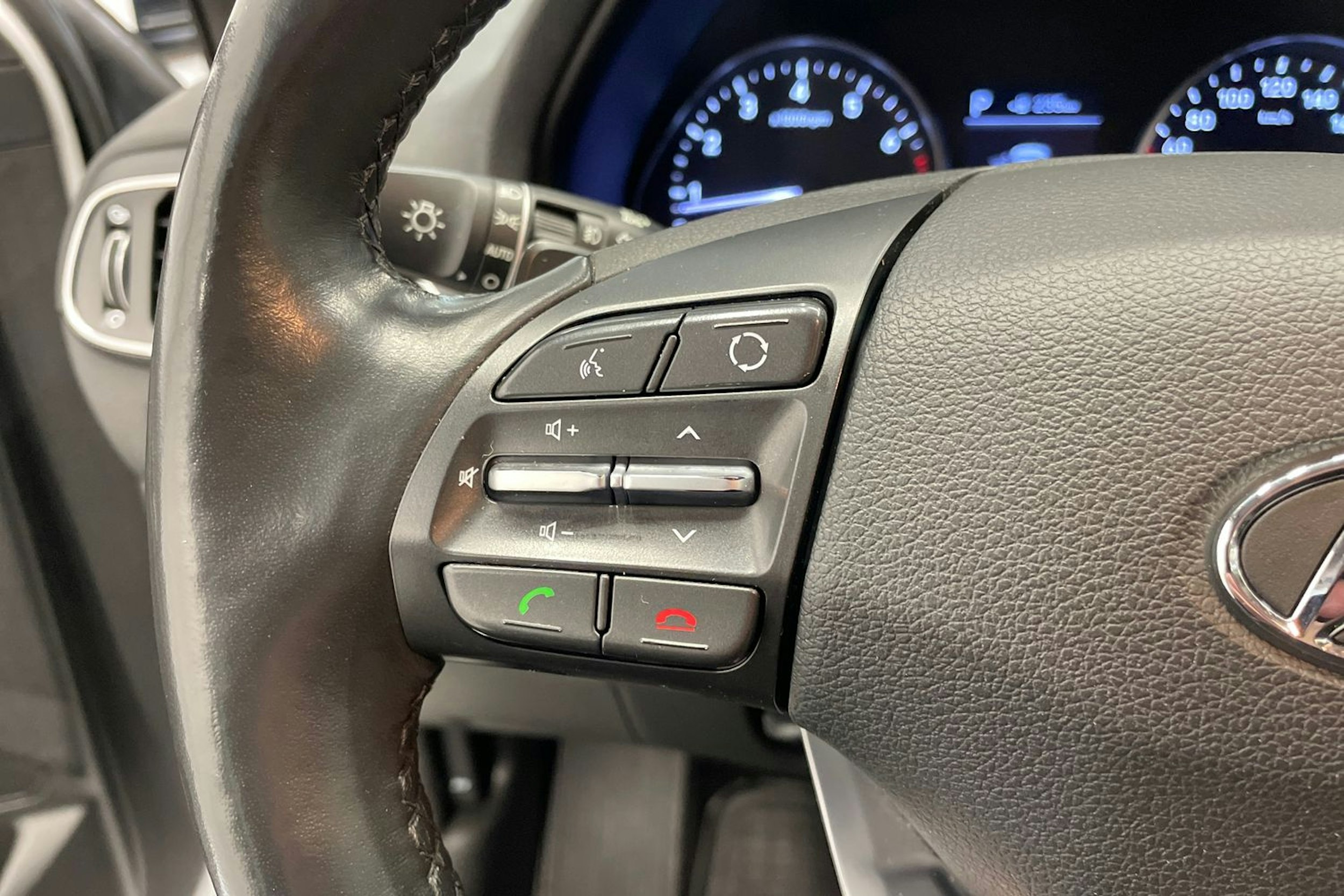 valkoinen Hyundai i30 Wagon 2020 kuva 16.