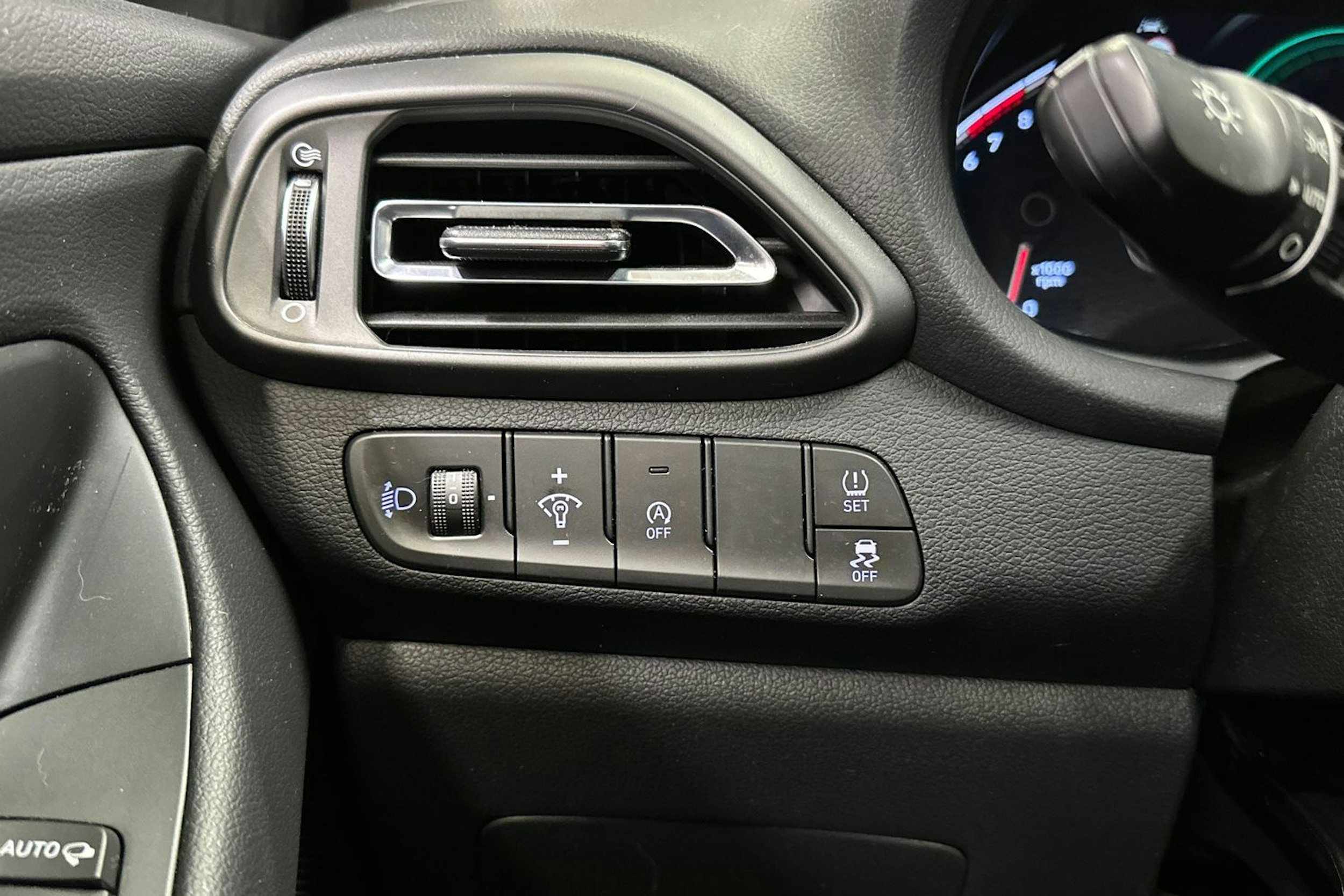 ruskea (beige) Hyundai i30 Wagon 2021 kuva 24.