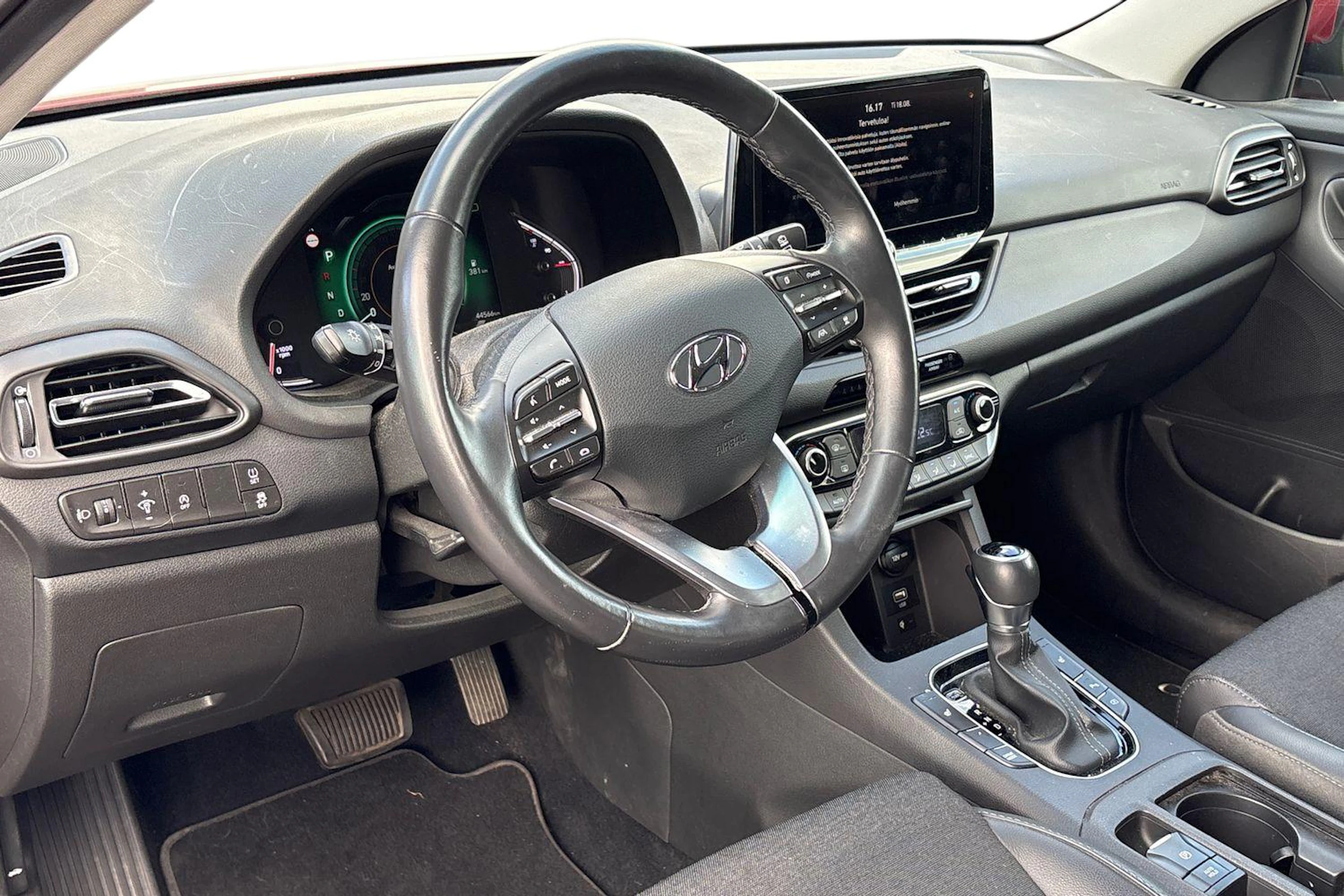 musta Hyundai i30 Wagon 2020 kuva 3.