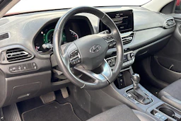 musta Hyundai i30 Wagon 2020 kuva 3.