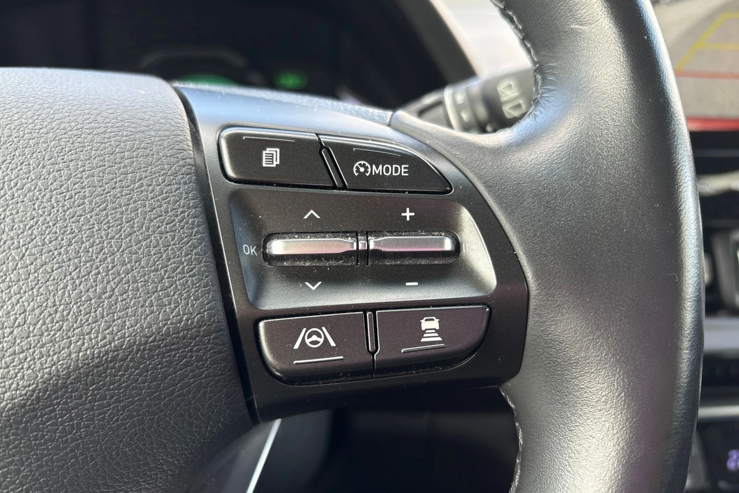musta Hyundai i30 Wagon 2020 kuva 7.