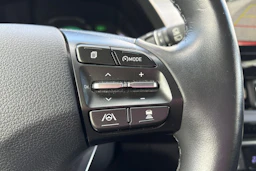 musta Hyundai i30 Wagon 2020 kuva 7.